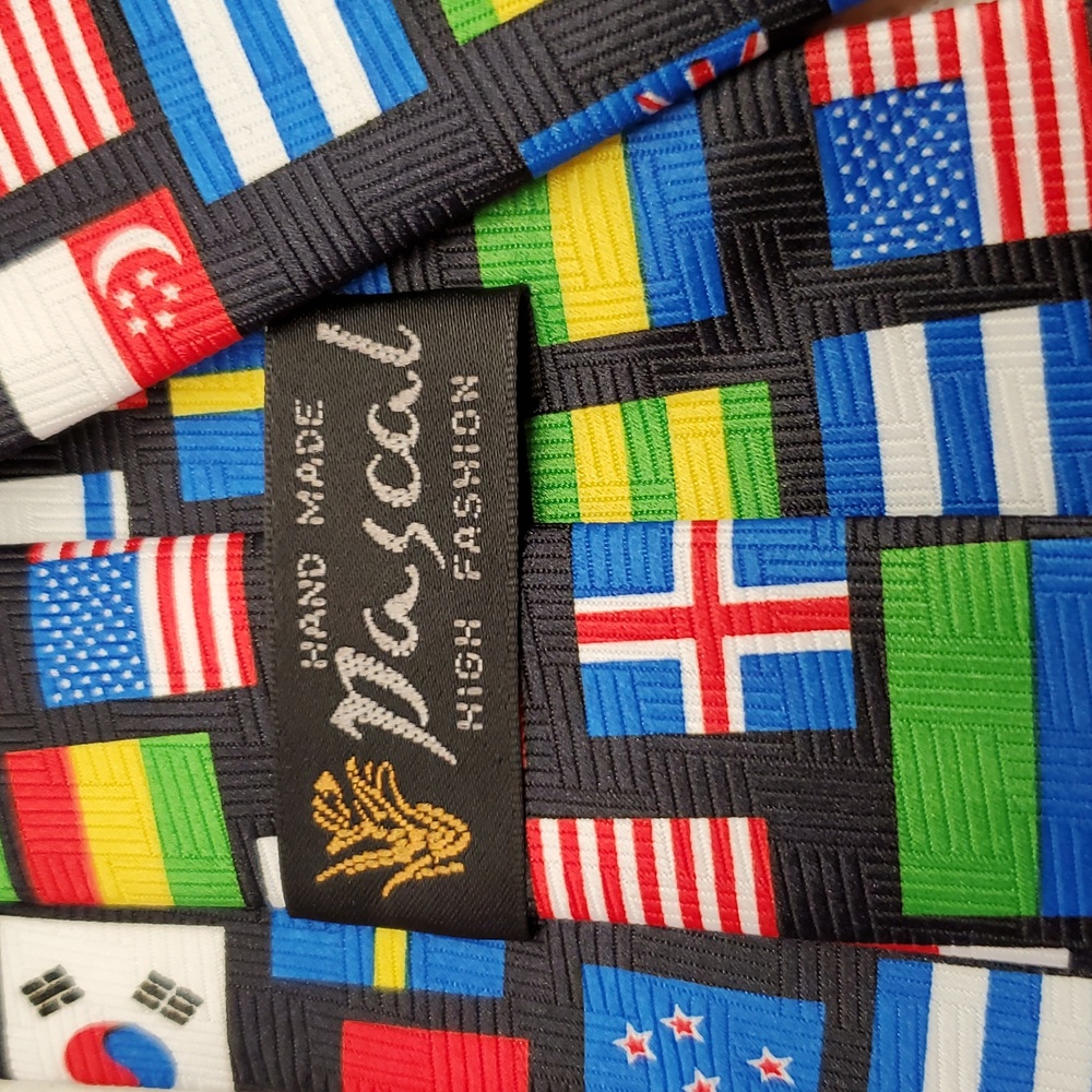 Multicolor Flag Pattern Tie - Picture 4 of 4